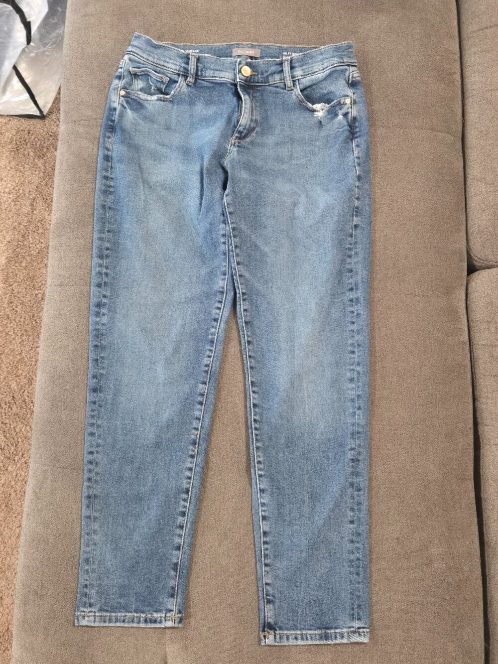 DL1961 Riley Boyfriend Straight Jeans Size 27 Medium Wash